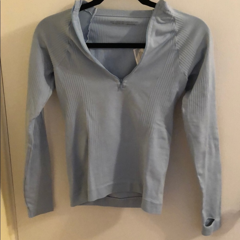 Nike workout top